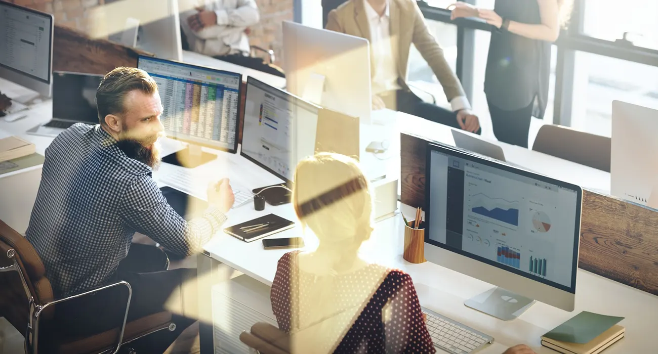 La codatorialità nelle reti di imprese consente alle aziende di mettere in comune attività e risorse umane per migliorare le performance lavorative.